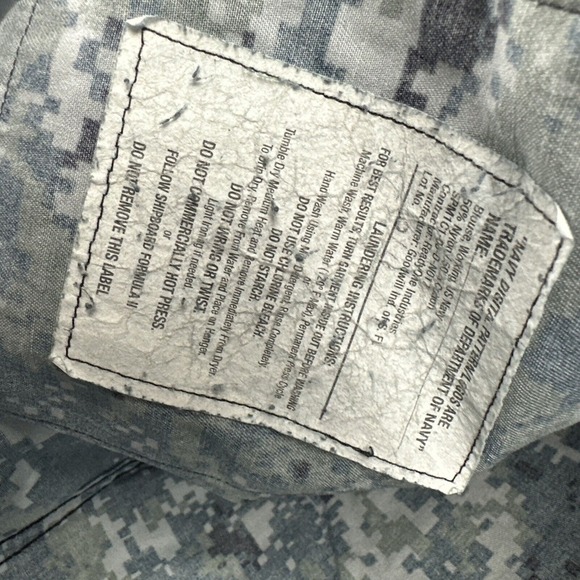 US Navy Shirt Mens M Reg Work Uniform NWU Type I Blue‎ Digital Camo Blouse WORK - Picture 6 of 7